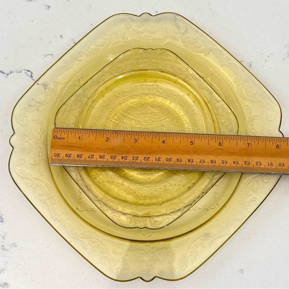 Federal Amber Depression Glass Plates~1 Lg 1 Sm - Picture 8 of 8